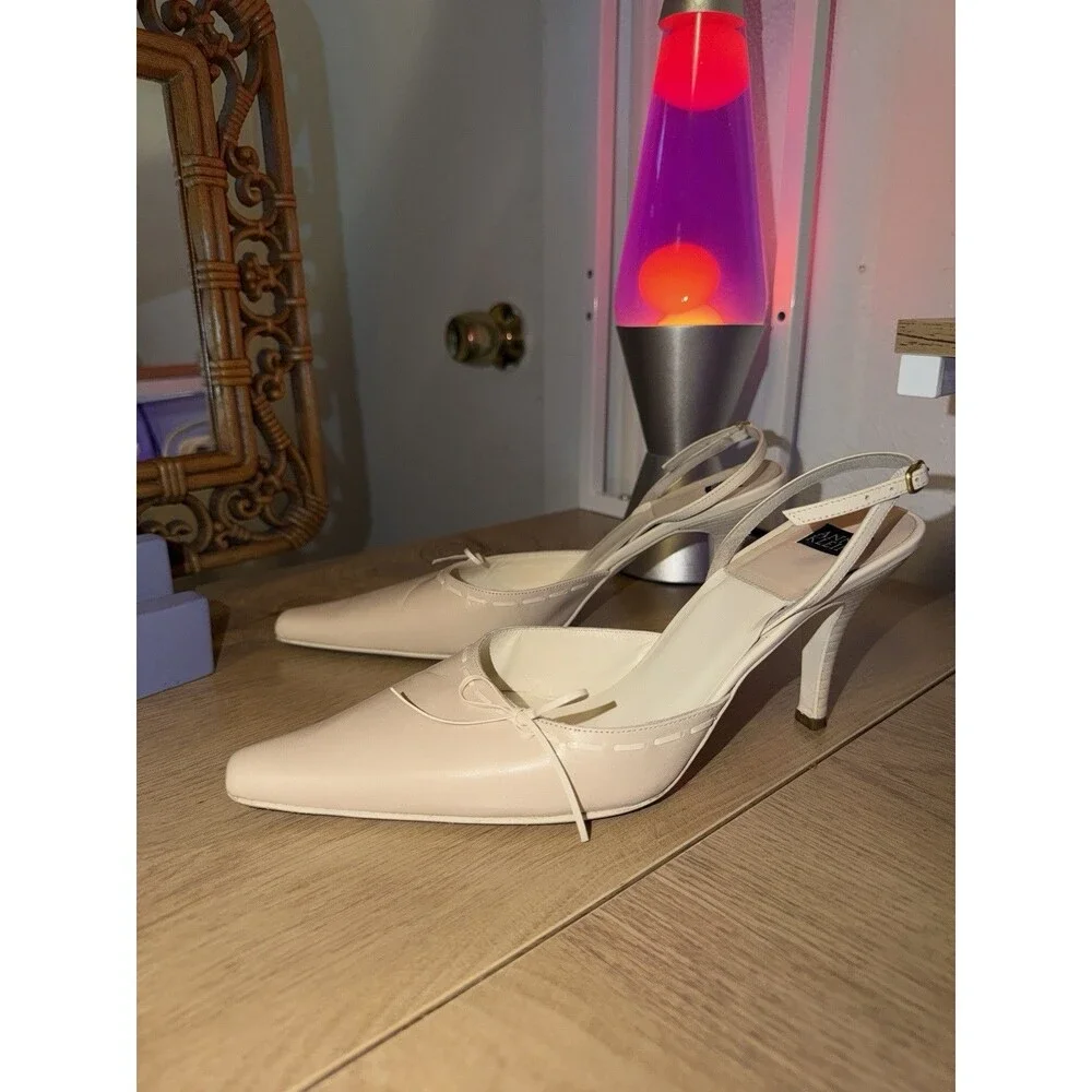 90s Anne Klein Slingback Pointed Toe With Bow Heels Ivory Sz 7.5 Italy Vintage